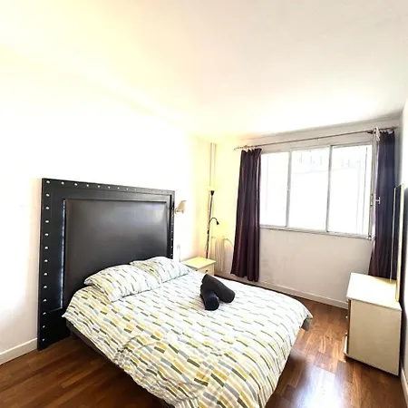 Appartement Grand Tour Eiffel Place Barcelone